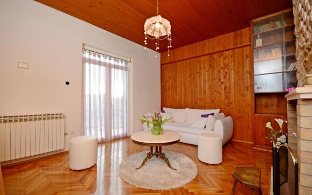 Apartment Melina