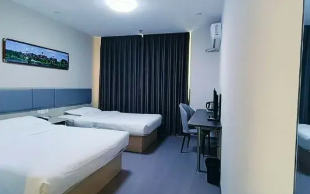 Huayi Hotel (Harbin CapitaLand Airport Bus Station)