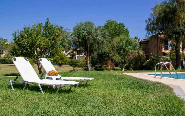 Tellis Holiday Rooms By Hotelius