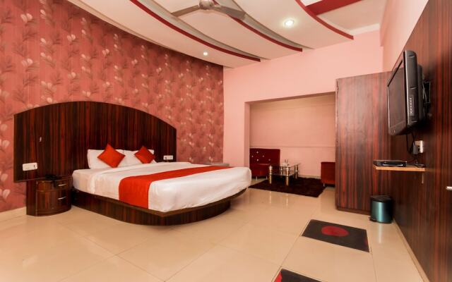 OYO 3276 Hotel Rockstar Suites