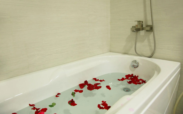 Merry Land Hotel Da Nang