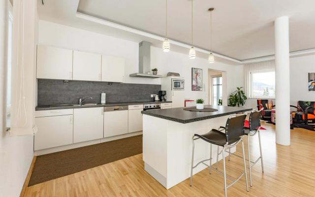 Appartementhaus Modern Art