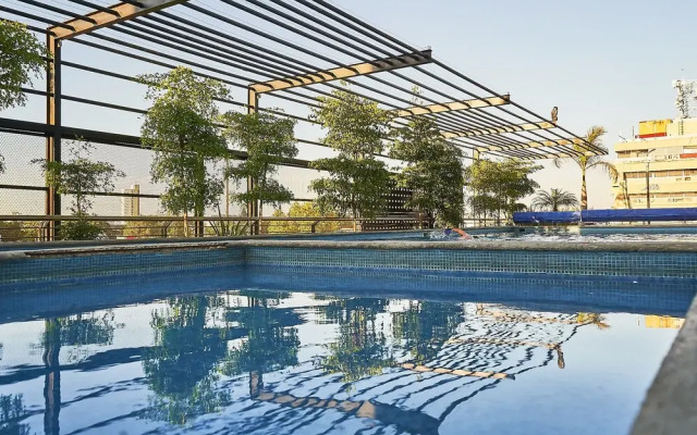 Comfortable and Trendy Apartment 2C