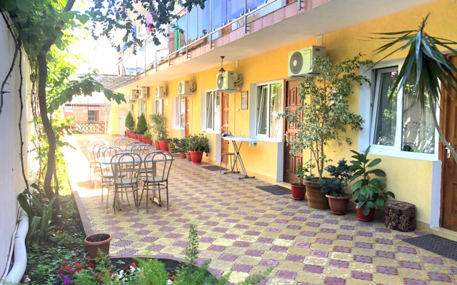 Delfinchik Guesthouse