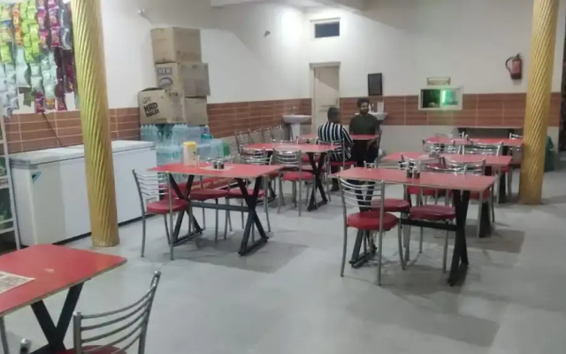Hotel Kamal Ganga & Restaurant