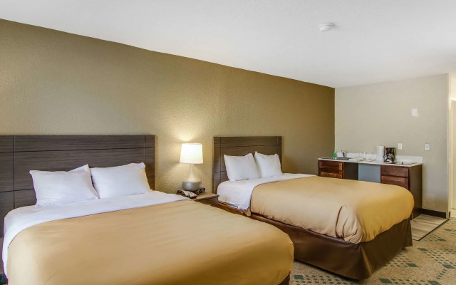 Suburban Studios Hotel Kingsland Near I-95