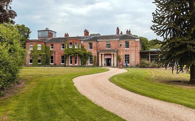 The Retreat, Elcot Park