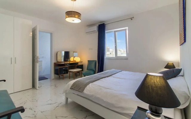 Sunny Penthouse Modern 2 bdr - Sliema