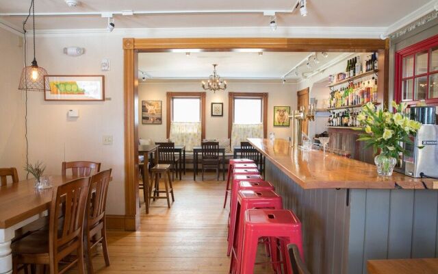 Homestyle Hotel Inn & Restaurant