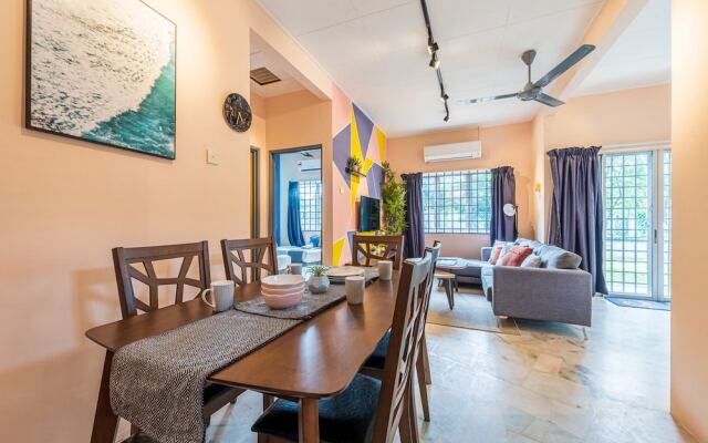 Corner 3BR Landed House at Sepang