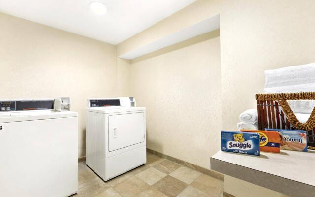 Hampton Inn & Suites Herndon-Reston