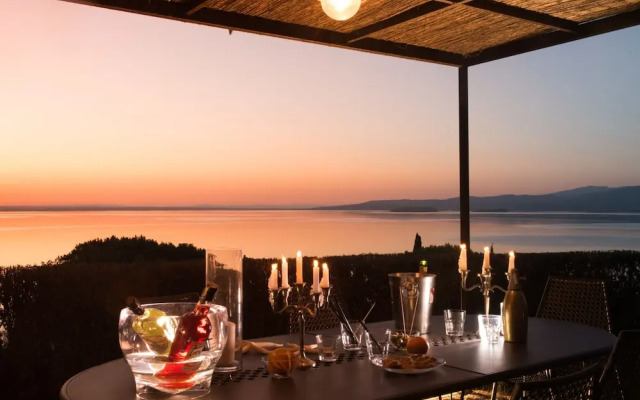 Holiday Home in Magione With Lake View & Pool