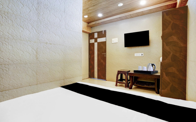 Hotel O Ambedkar Chowk Ulhasnagar