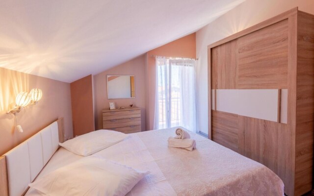 Nice Home in Prigradica With Wifi and 1 Bedrooms