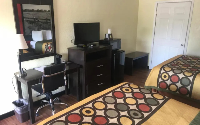 Colonial Inn Corsicana