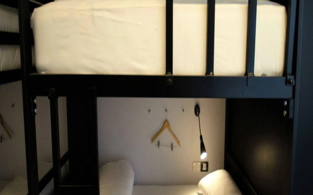 STrips the Poshtel - Hostel