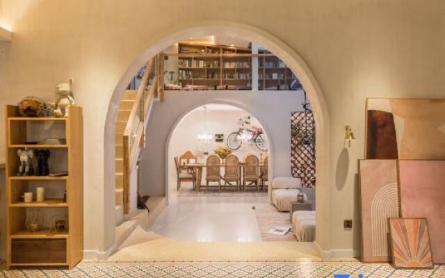 Sanjian Homestay (Shanghai International Tourism Resort)