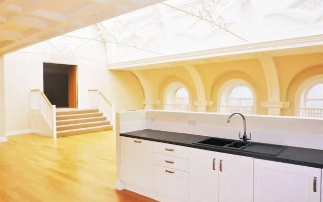 MAX Serviced Apartments Norwich Hardwick House