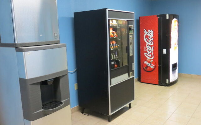 Microtel Inn & Suites By Wyndham Stockbridge/atlanta South