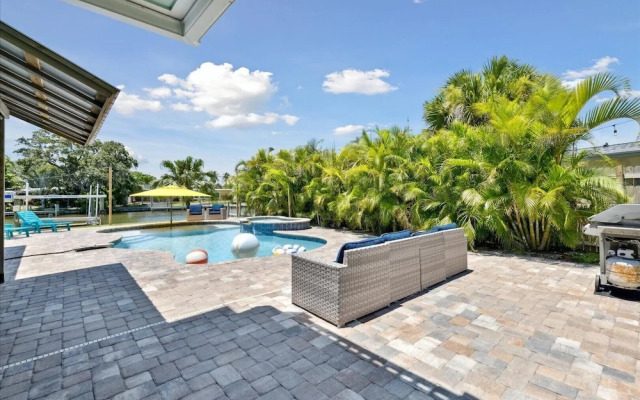 436 Cocoa Isles Blvd