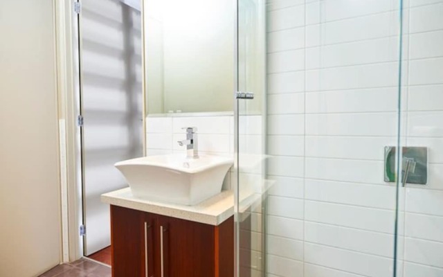 No.6 - Luxury Private Haven in the Heart of Bright