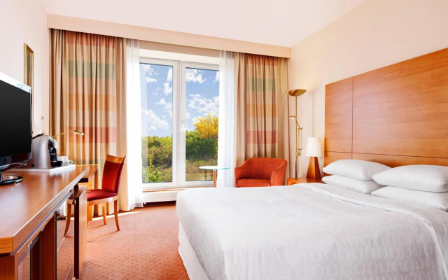 Sheraton Duesseldorf Airport Hotel