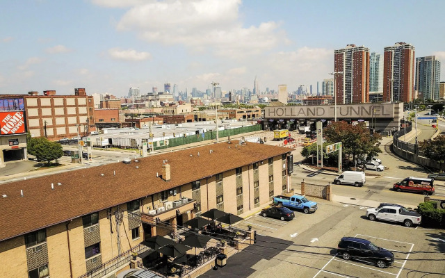 Holland Hotel Free Parking Jersey City