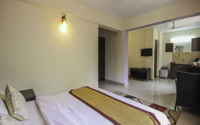 OYO 10725 Home 1BHK near Dil Chahta hai Fort