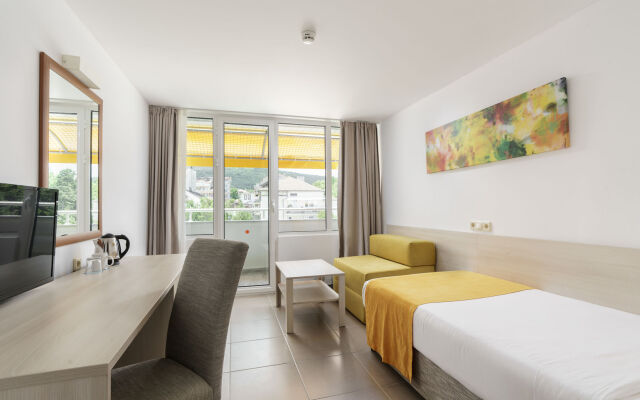 AluaSun Helios Beach – All Inclusive