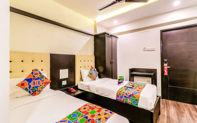 OYO 13105 Hotel Blue Diamond