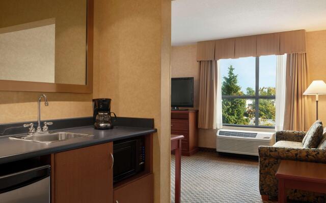 Hampton Inn & Suites by Hilton Langley-Surrey