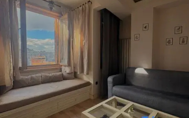Taksim Square—1BR Deluxe Suite 05