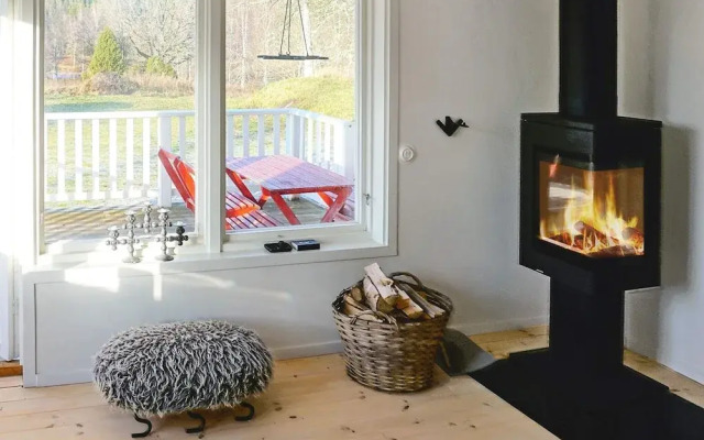 3 Person Holiday Home in Hok