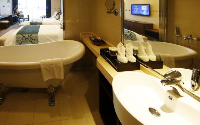 New Beacon Luguang International Hotel - Wuhan Optics Valley Plaza