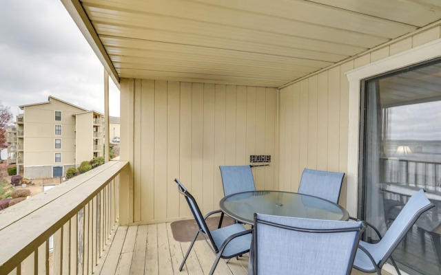 Lakefront Condo w/ Balcony in Osage Beach!