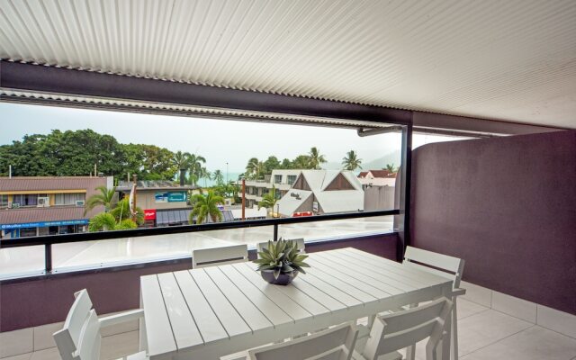 Airlie on Main Street - Airlie Beach