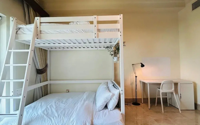 Spacious 2BR in Palm Jumeirah