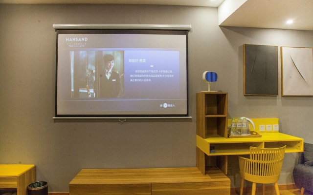 HANSAND CASA AI Service Apartment