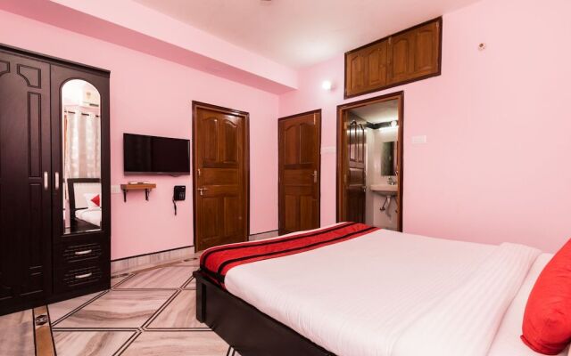 OYO 9000 The Syncretic Guest House