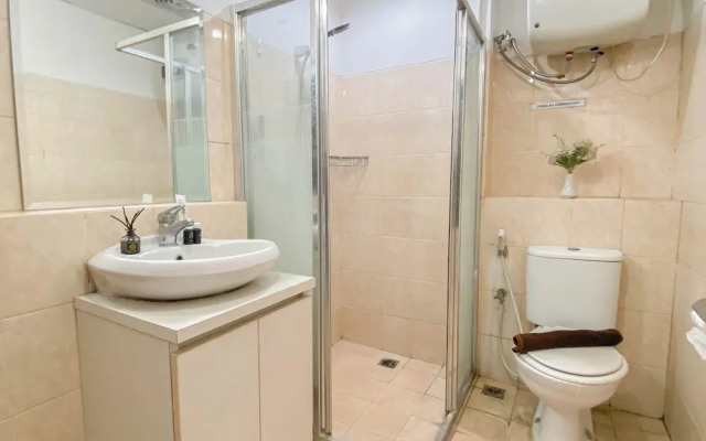 Best Location And Cozy 2Br At The Wave Kuningan Apartment