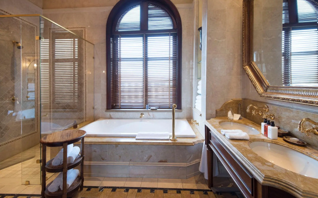 Palazzo Hotel