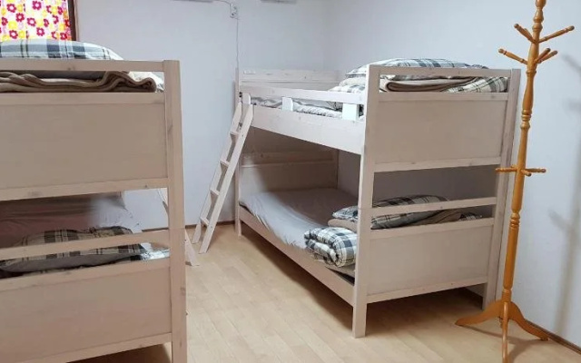 Midori Guesthouse & Hostel