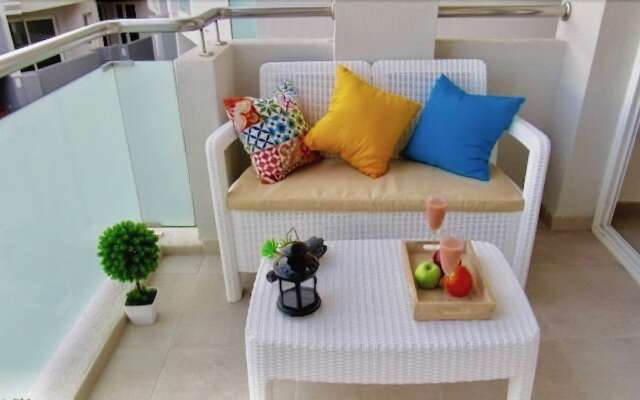 Candy Pop by Lovely Property