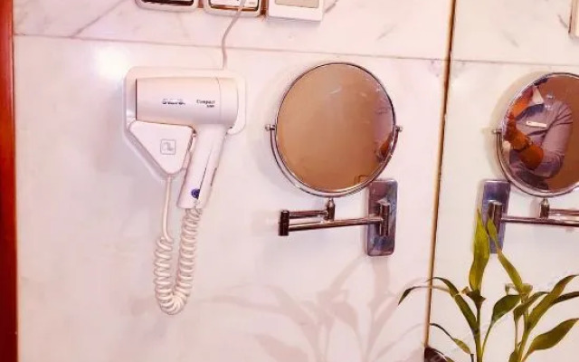 Chengdu Xiangyang Building Hotel