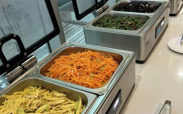 Wanzai Yijia La Maison Hotel