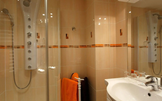 Brit Hotel du Dauphin