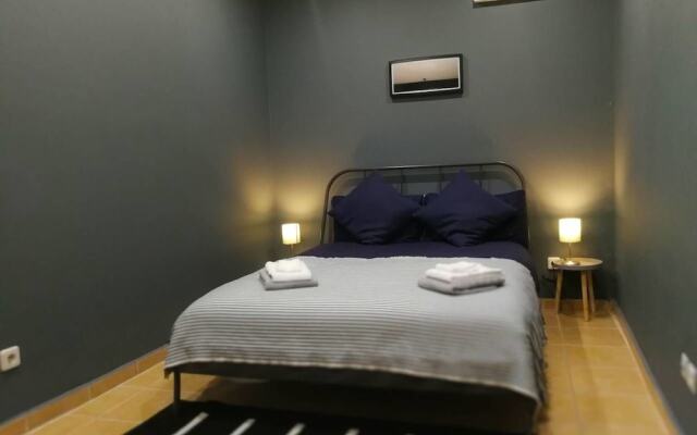 Comfort and Quiet - Renovated Flat