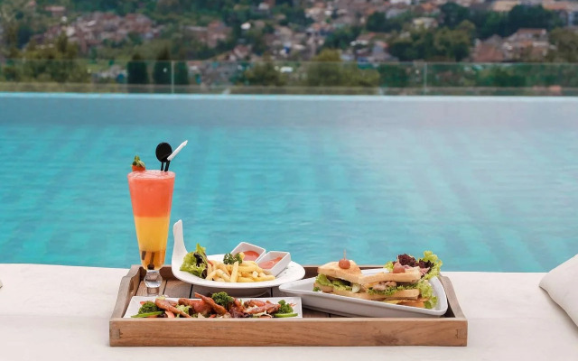 Art Deco Luxury Hotel & Residence