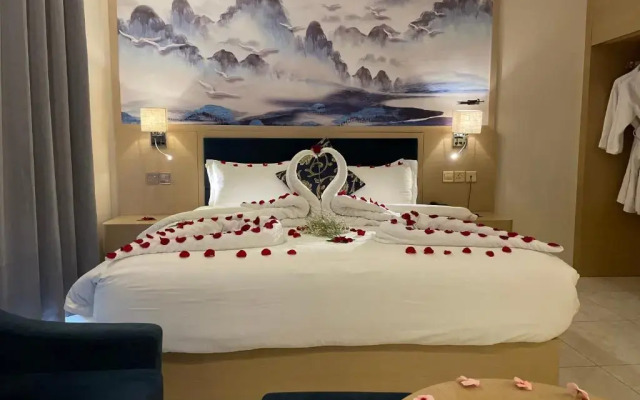 Season Inn Hotel