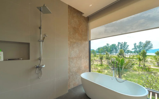Modern 2-Level Pool Villa Long One A5